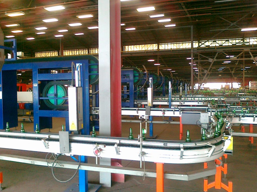 High-temperature furnace belts offer a longer service-life than conventional belts